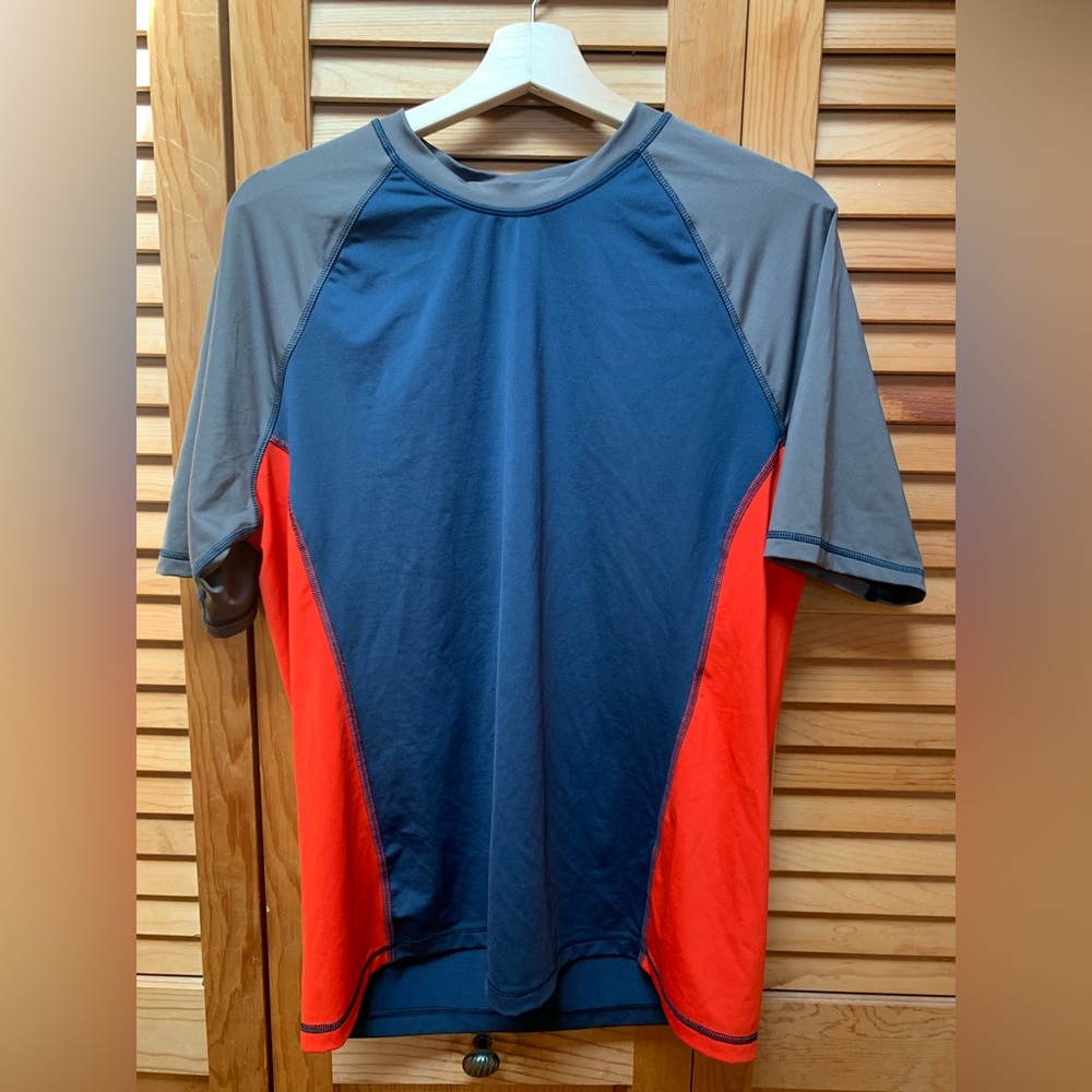 Lands End’ Men’s Swim Tee/Rash Guard, size L